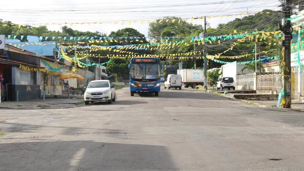 Arraiá do Djená: SMTT realiza alteração no itinerário dos ônibus que passam pela avenida Corinto Leite neste sábado, 19 - SMTT Aracaju